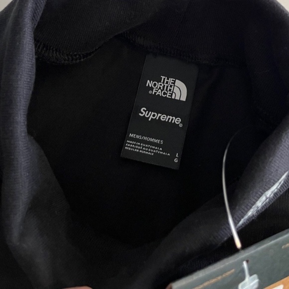 The North Face x Supreme Black Turtleneck Men's L - Picture 5 of 9